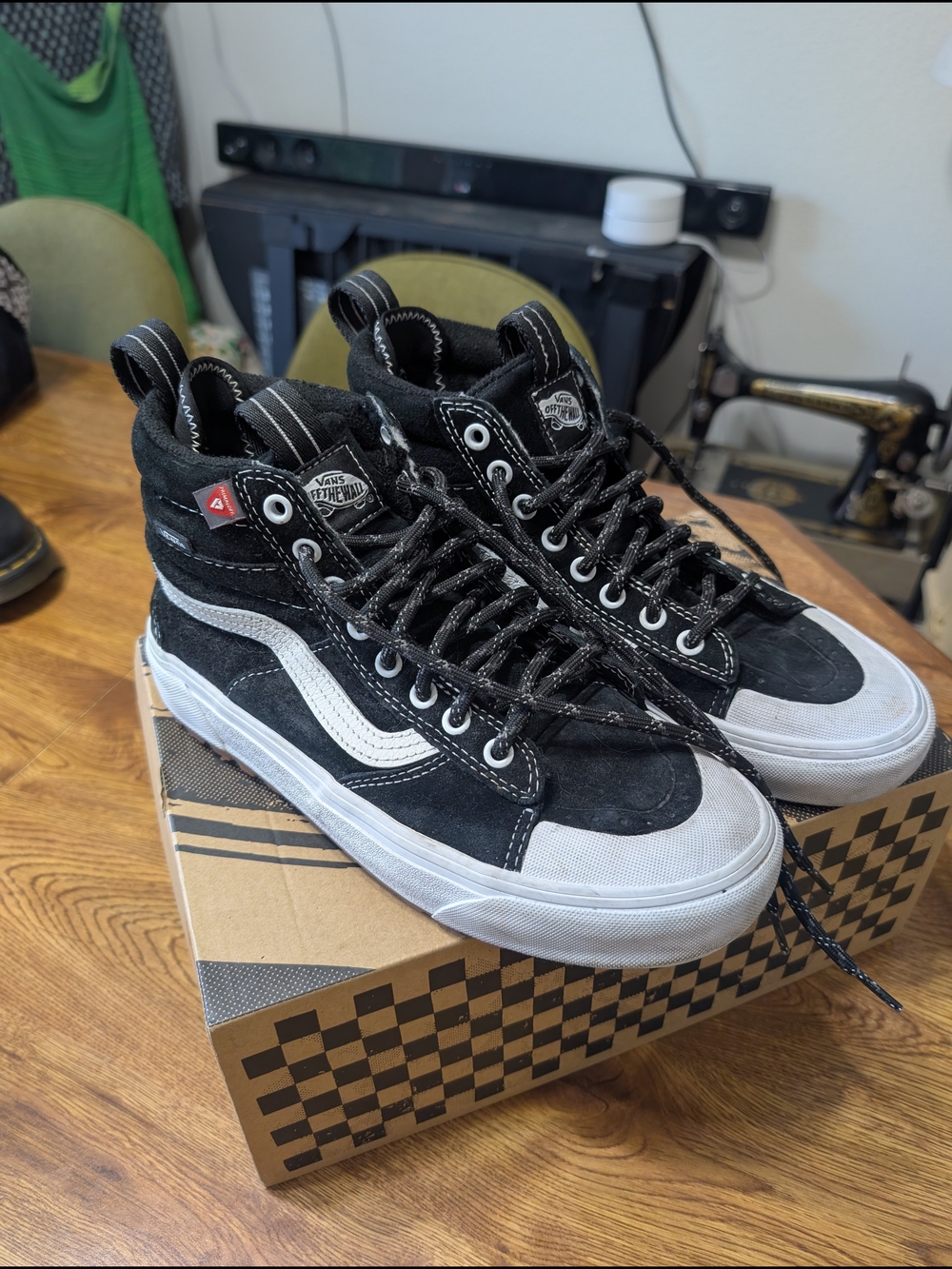 Vans Sk8-Hi MTE 2.0 DX All-Weather Boots / Sneakers – M 7